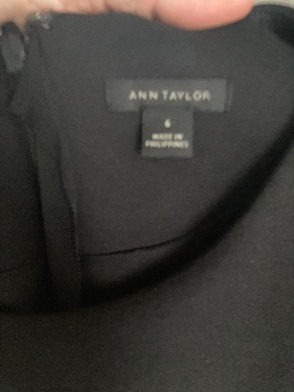 Ann Taylor The Midi Flare Dress in Double Knit Black Size 6 - Picture 10 of 10